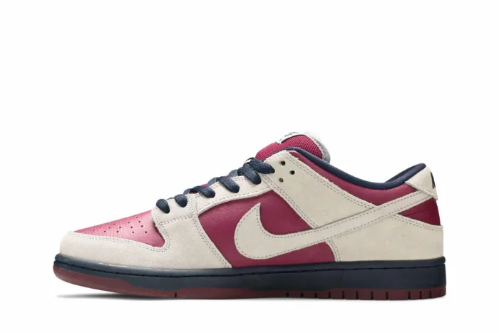 Dunk Low SB 'True Berry' BQ6817-001 - Image 3