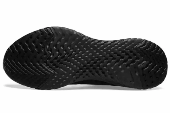 Epic React Flyknit 'Triple Black' AQ0067-003 - Image 4