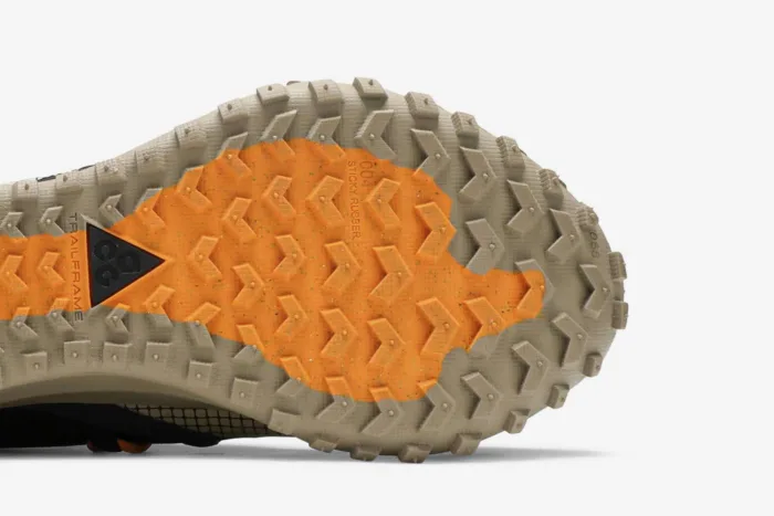 Nike ACG Mountain Fly Low 'Fossil Stone' DA5424-200 - Image 5