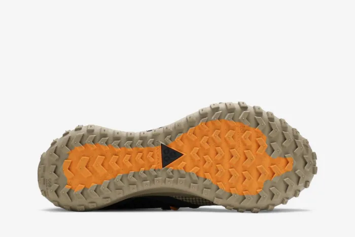 Nike ACG Mountain Fly Low 'Fossil Stone' DA5424-200 - Image 4