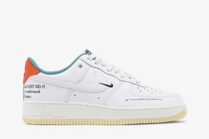 Nike Air Force 1 '07 LE 'Starfish' DM0970-111