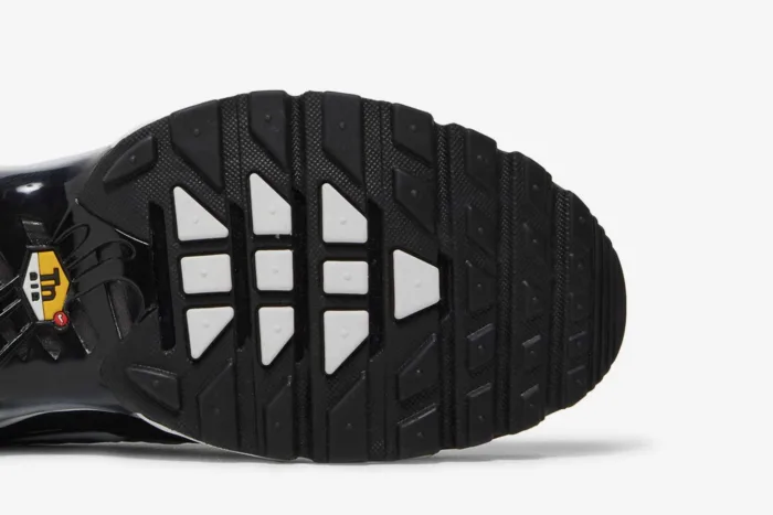 Nike Air Max Plus 'Black Metallic Silver' DM0032-003 - Image 5