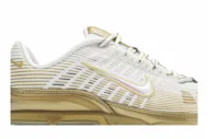 Nike Air Vapormax 360 'White Metallic Gold' CK9671-101 - Image 2