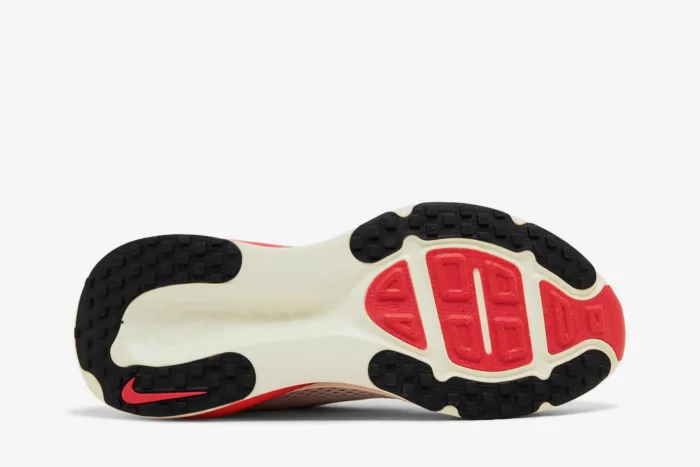 Nike Air Zoom Vomero 18 'Platinum Tint Siren Red Light' HM6803-001 - Image 4