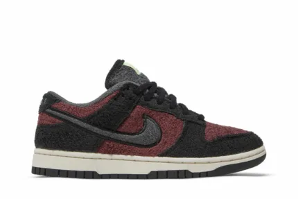 Nike Dunk Low SE 'Fleece - Burgundy Crush' DQ7579-600