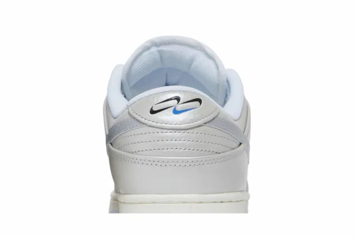 Nike Dunk Low SE 'Metallic Silver' DX3197-095 - Image 7