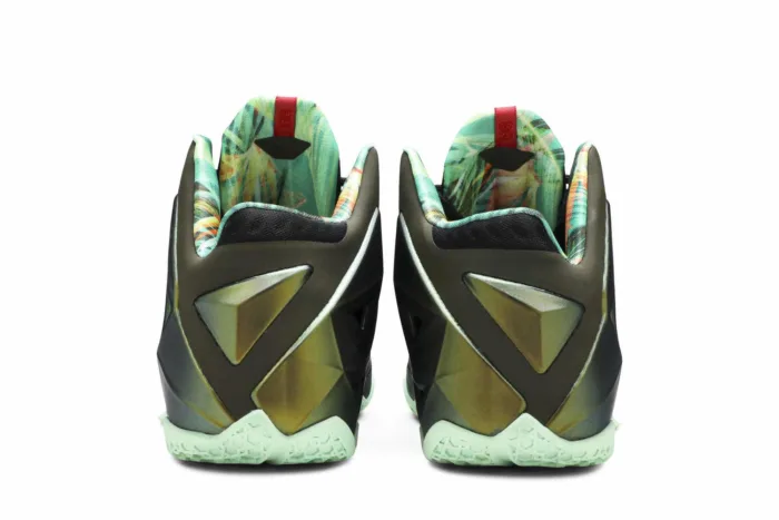 Nike LeBron 11 'King's Pride' 616175-700 - Image 6