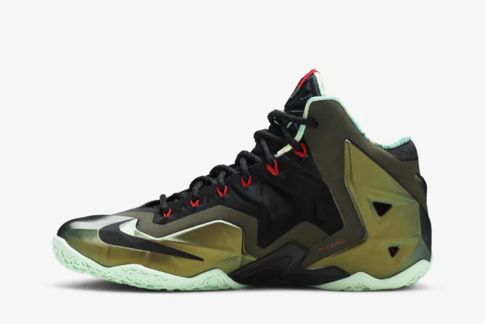 Nike LeBron 11 'King's Pride' 616175-700 - Image 3