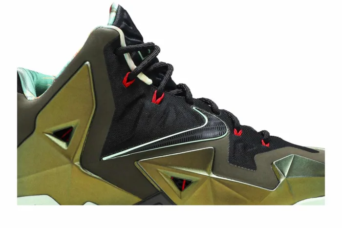 Nike LeBron 11 'King's Pride' 616175-700 - Image 2