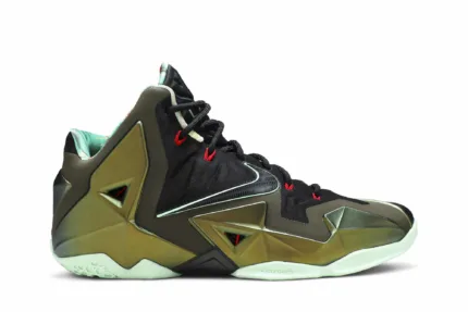 Nike LeBron 11 'King's Pride' 616175-700