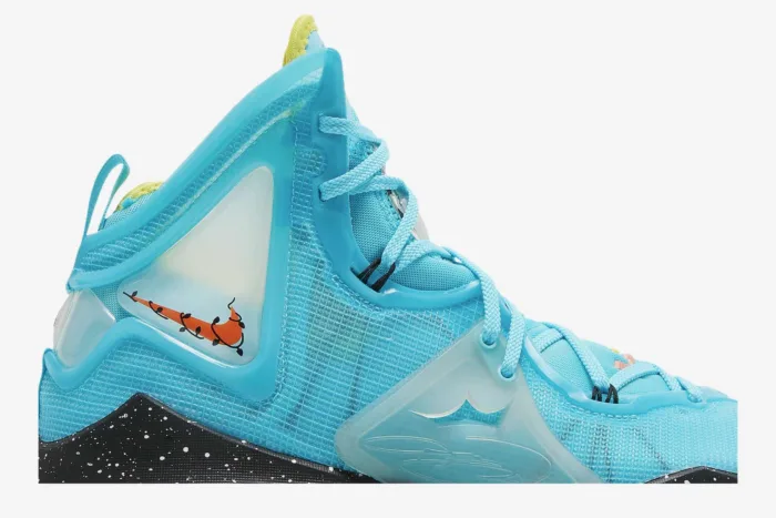 Nike LeBron 19 'Christmas' DC9338-400 - Image 2