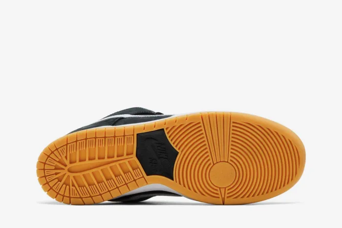 Nike SB Dunk Low 'Black Gum' CD2563-006 - Image 4