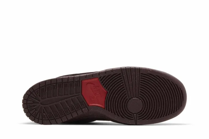 Nike SB Dunk Low 'City of Love - Burgundy' FN0619-600 - Image 4