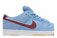 Nike SB Dunk Low Premium 'Philadelphia Phillies' DQ4040-400 - Image 2