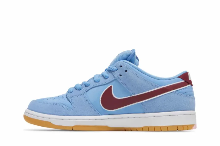Nike SB Dunk Low Premium 'Philadelphia Phillies' DQ4040-400 - Image 3