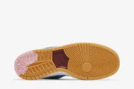 Nike SB Dunk Low Premium 'Philadelphia Phillies' DQ4040-400 - Image 4