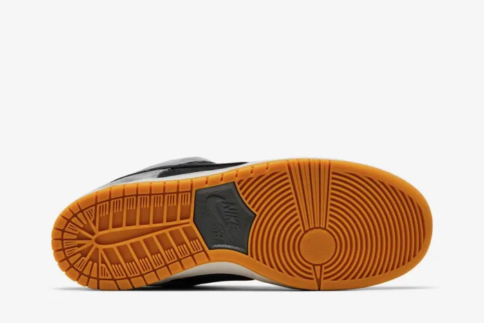 Nike SB Dunk Low Pro 'Black Smoke Grey' HF3063-001 - Image 4