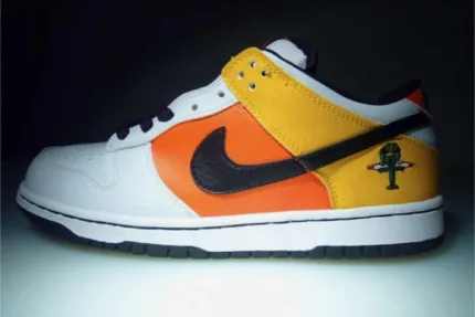 Nike SB Dunk Low Pro Skateboard 'Red Raygun' 304292-802