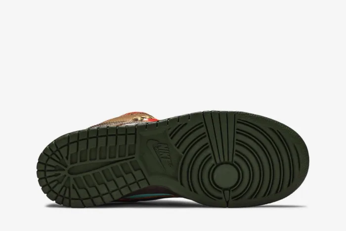 Nike SB Dunk Low 'What The Dunk' 318403-141 - Image 4