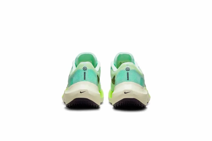 Nike Zoom Fly 5 'Mint Foam Ghost Green' DM8974-300 - Image 5