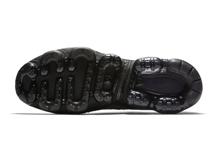 NikeLab Air VaporMax 'Triple Black' 899472-003 - Image 4