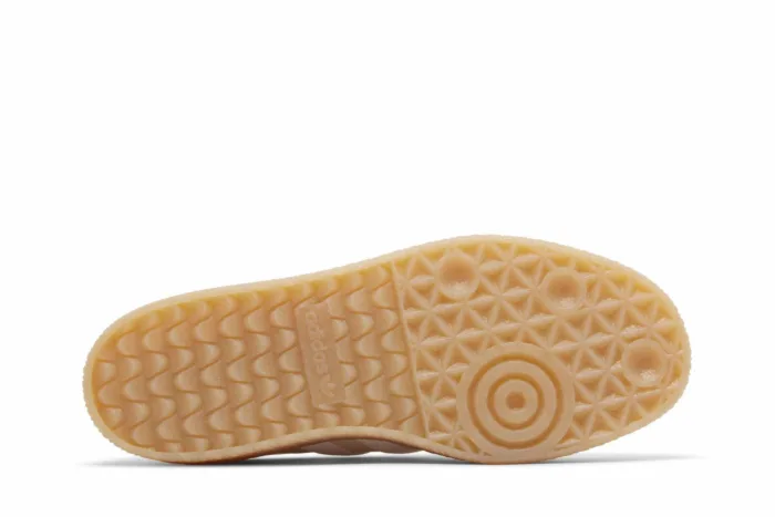 Sambae 'Wonder White Silver Metallic Gum' ID0434 - Image 4